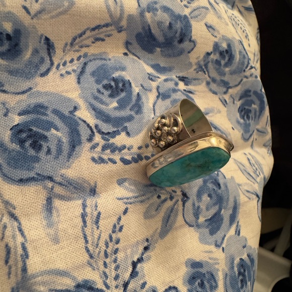 Turquoise Silver Ring - Picture 3 of 3